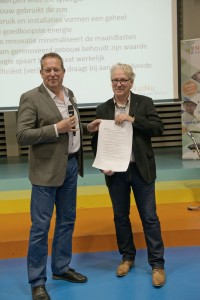 Overhandiging-NulNu-manifest-met-10-punten